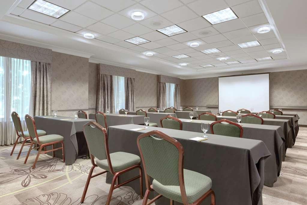 Hilton Garden Inn Springfield Servizi foto
