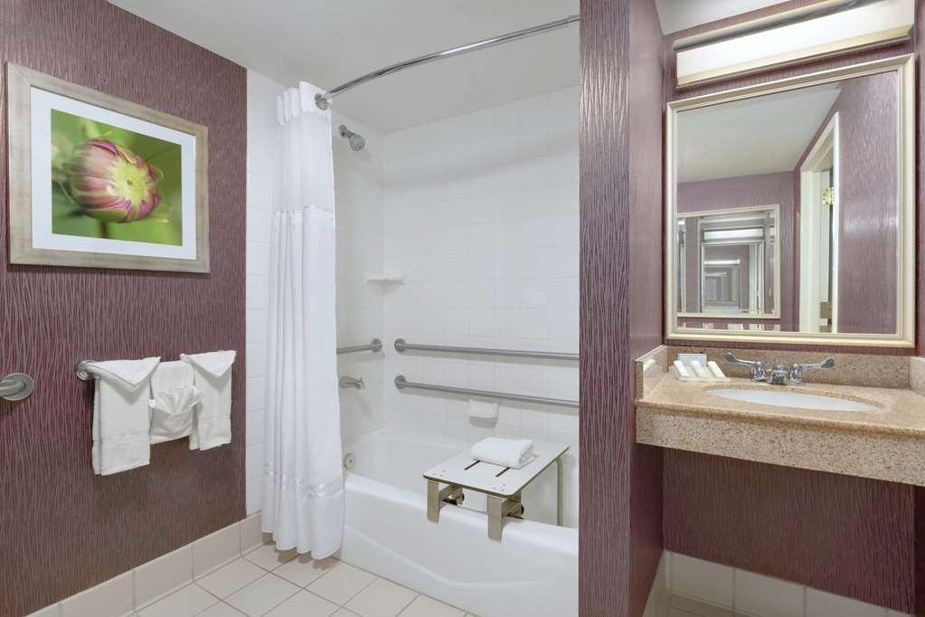 Hilton Garden Inn Springfield Esterno foto