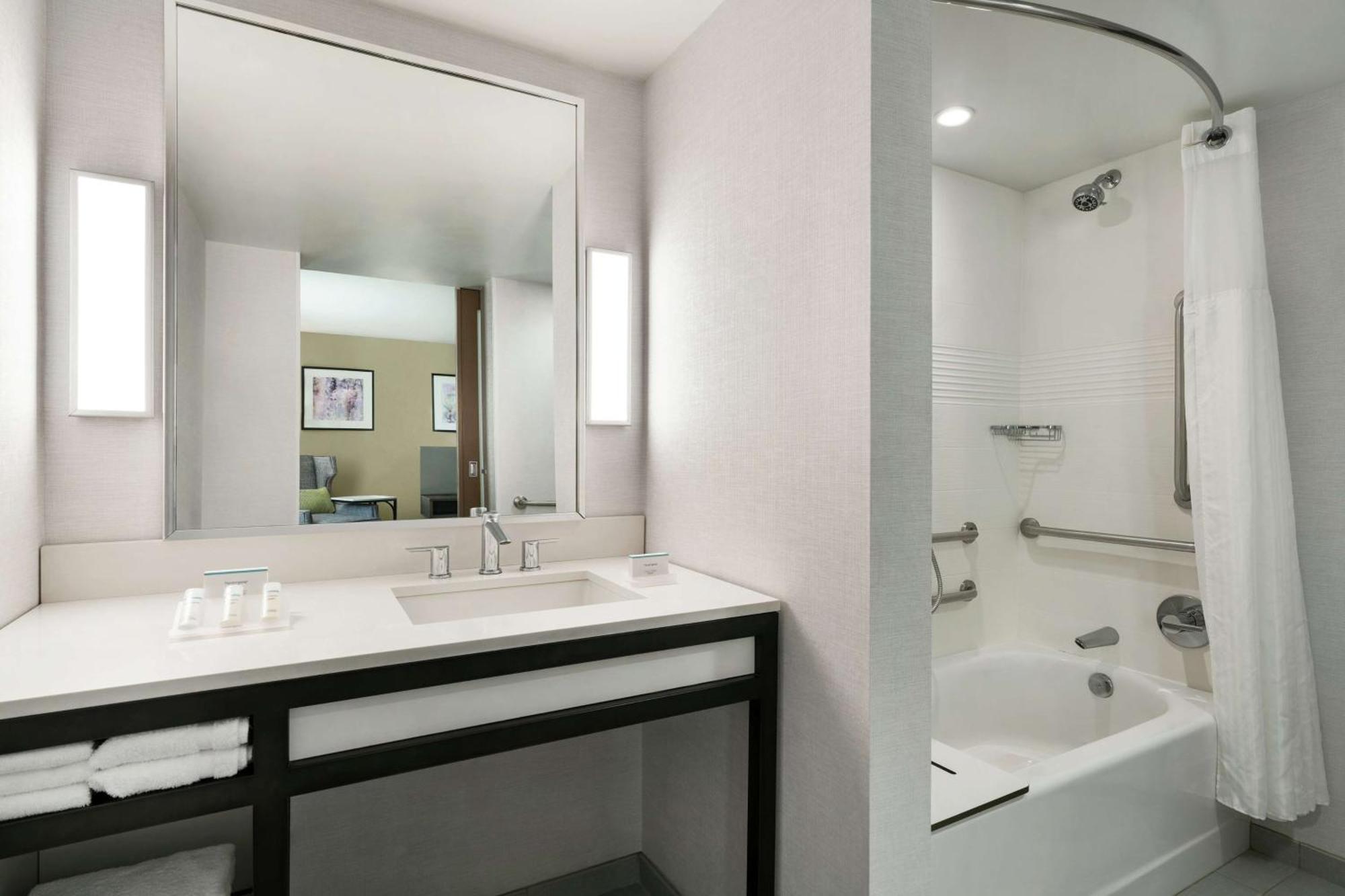 Hilton Garden Inn Springfield Esterno foto