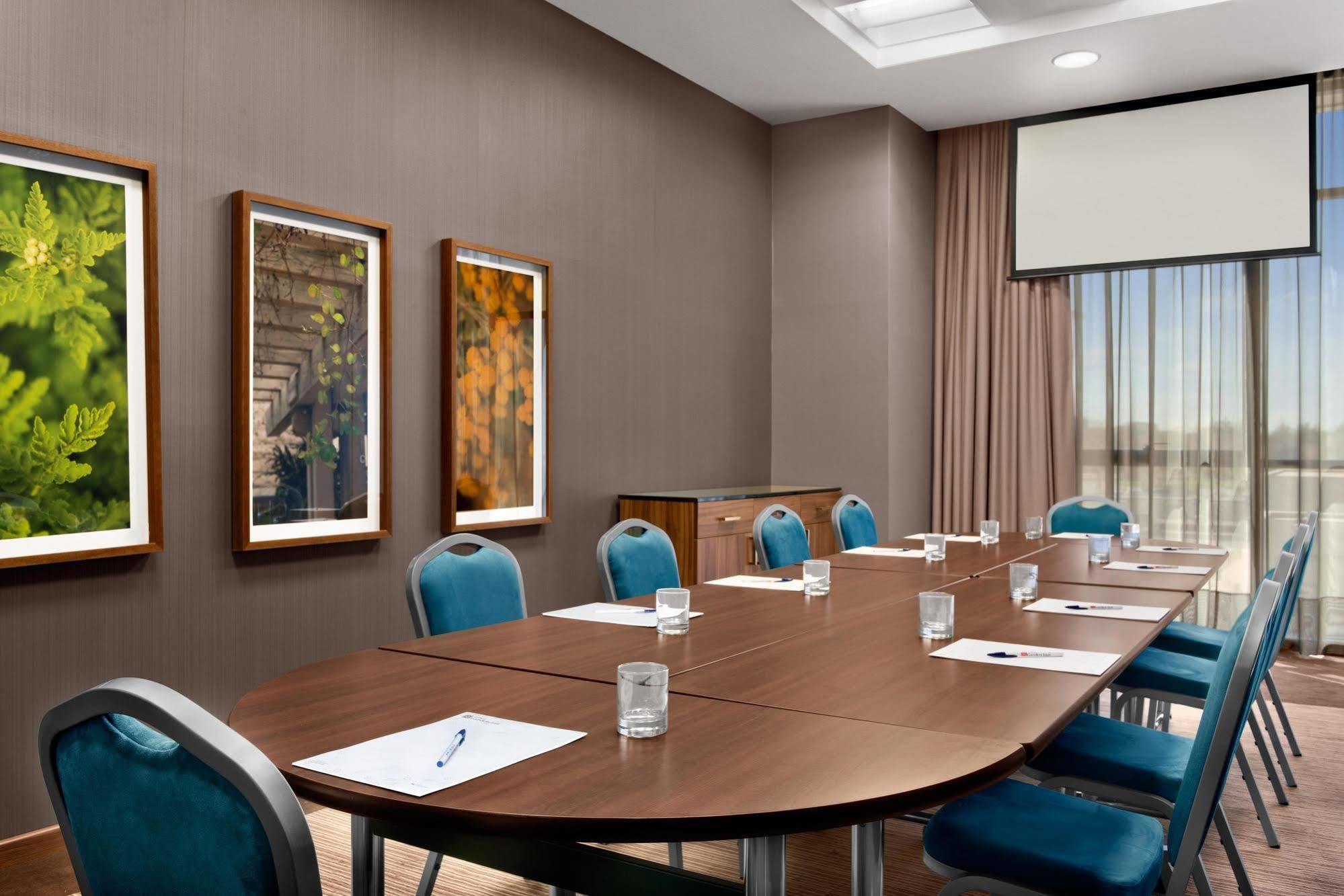 Hilton Garden Inn Springfield Esterno foto